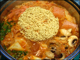 budae Jjigae with noodle